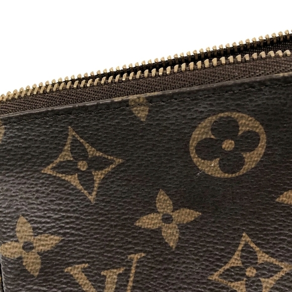 Louis Vuitton Monogram Mini Pochette Accessories - Picture 12 of 16